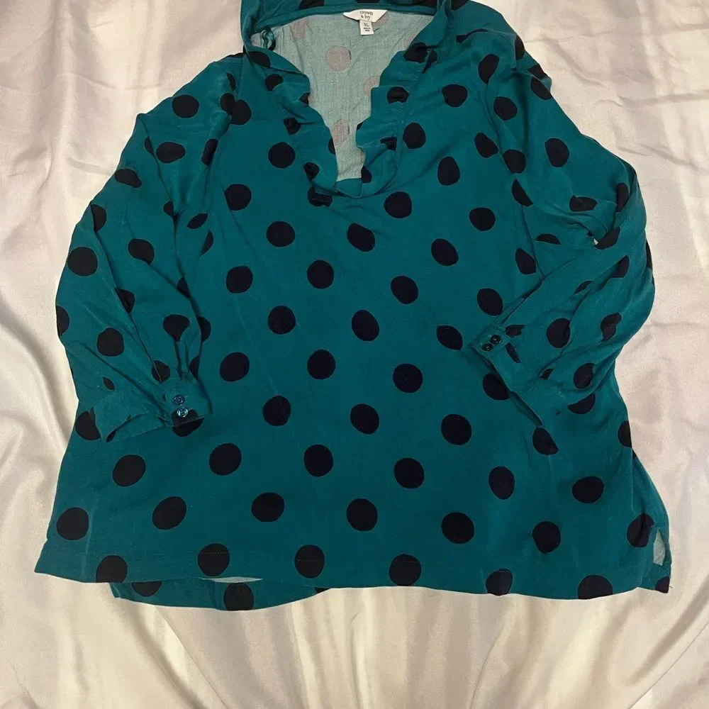 Crown & Ivy Green and Black Polka Dot Top - Picture 1 of 8